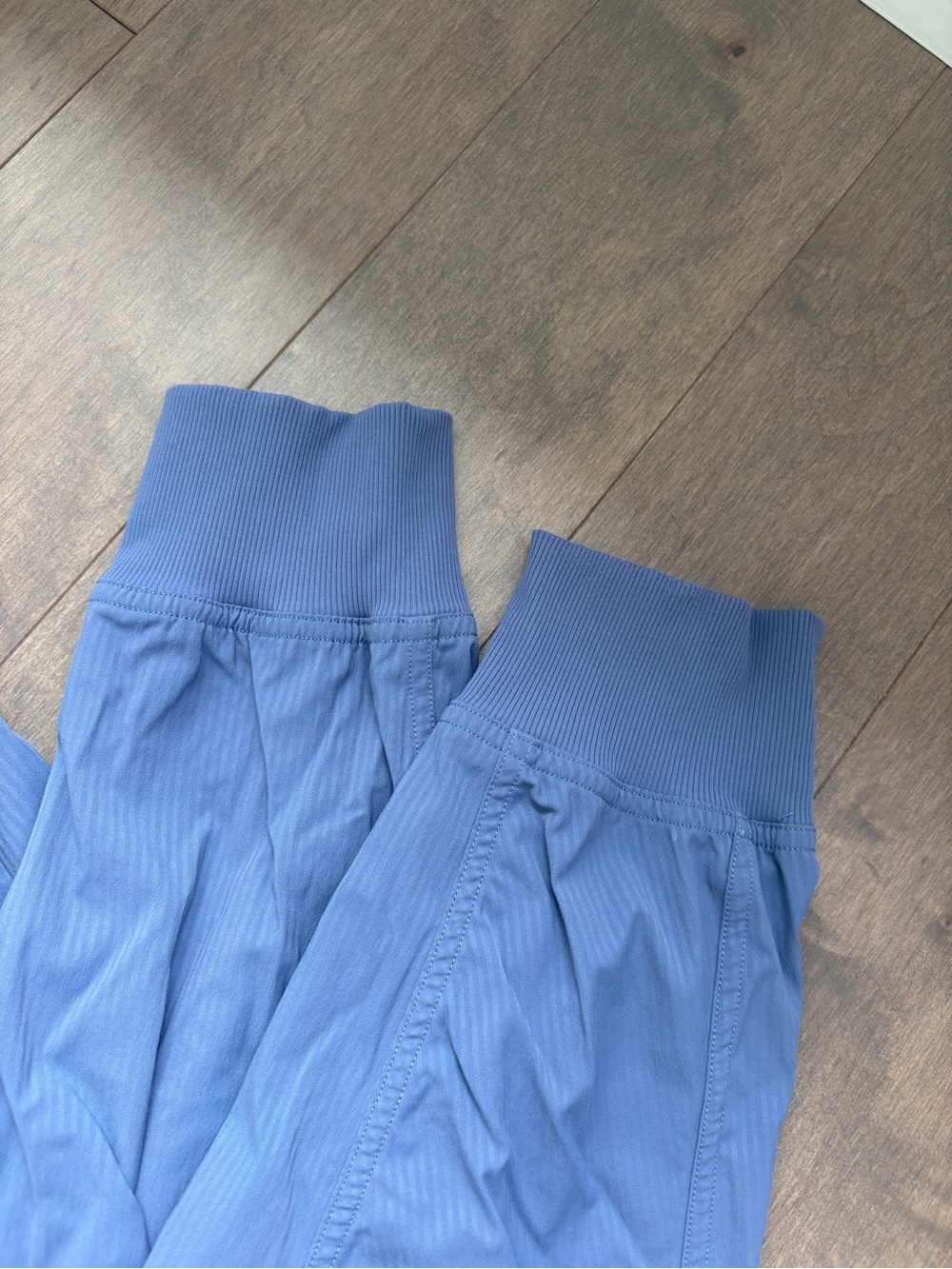 Lululemon cuffed dance pant joggers - Picture 3 of 7